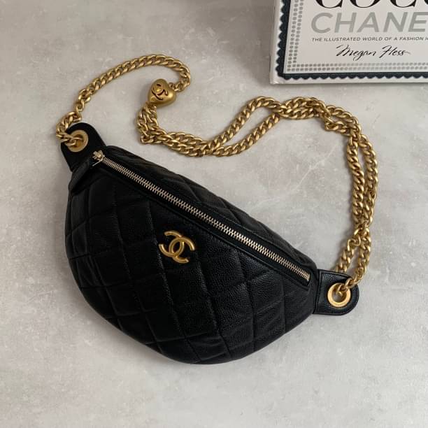 Chanel 24P 調整愛心扣荔枝腰包