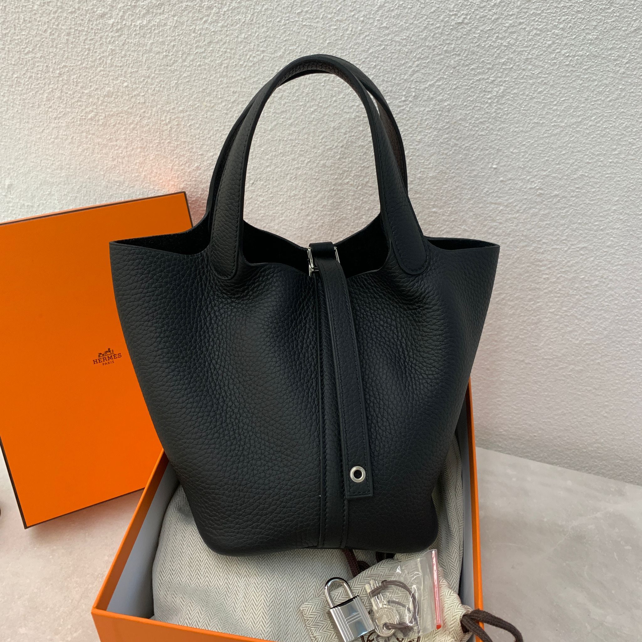 Hermes Picotin 18 黑色銀釦