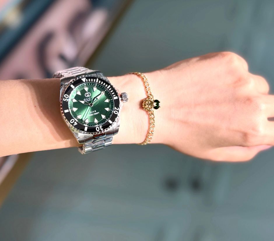 Gucci Dive 40 手錶 孔雀綠