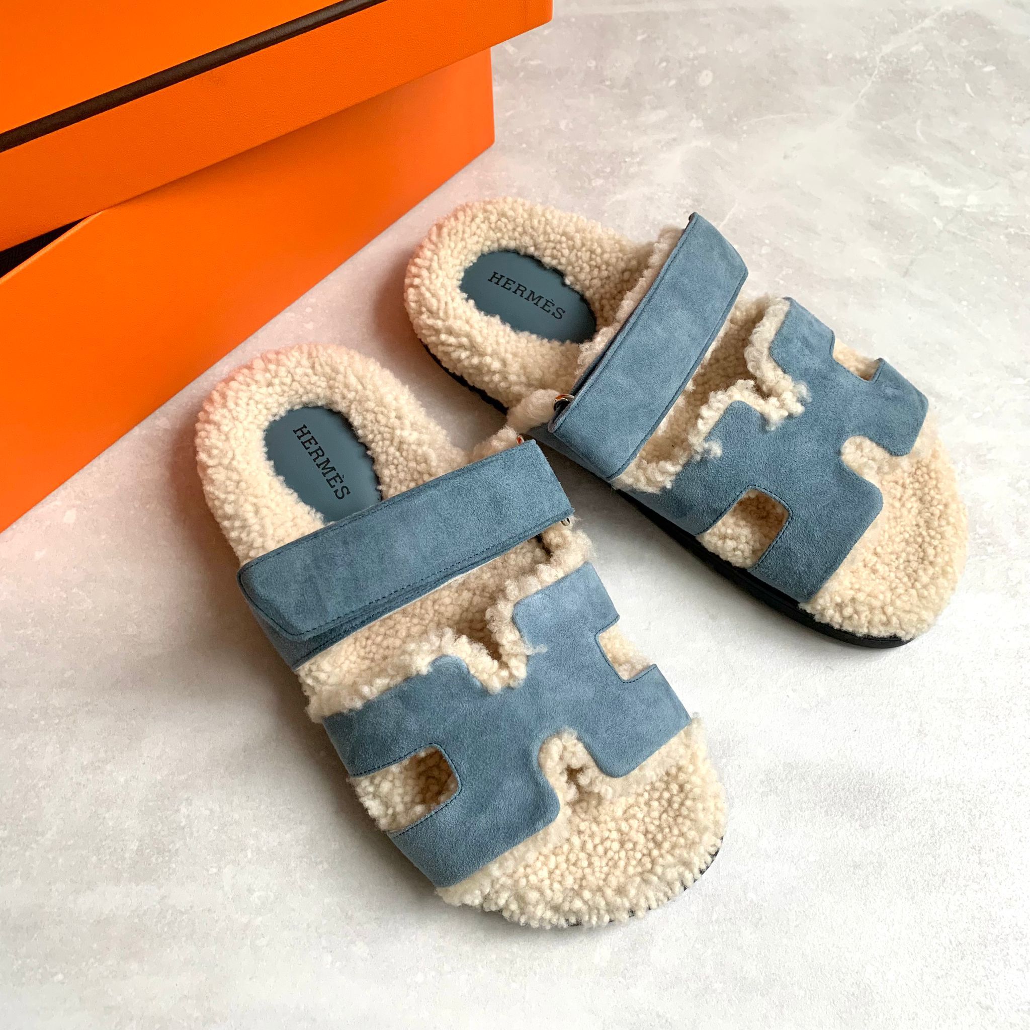 Hermès 藍色二舅毛毛拖鞋