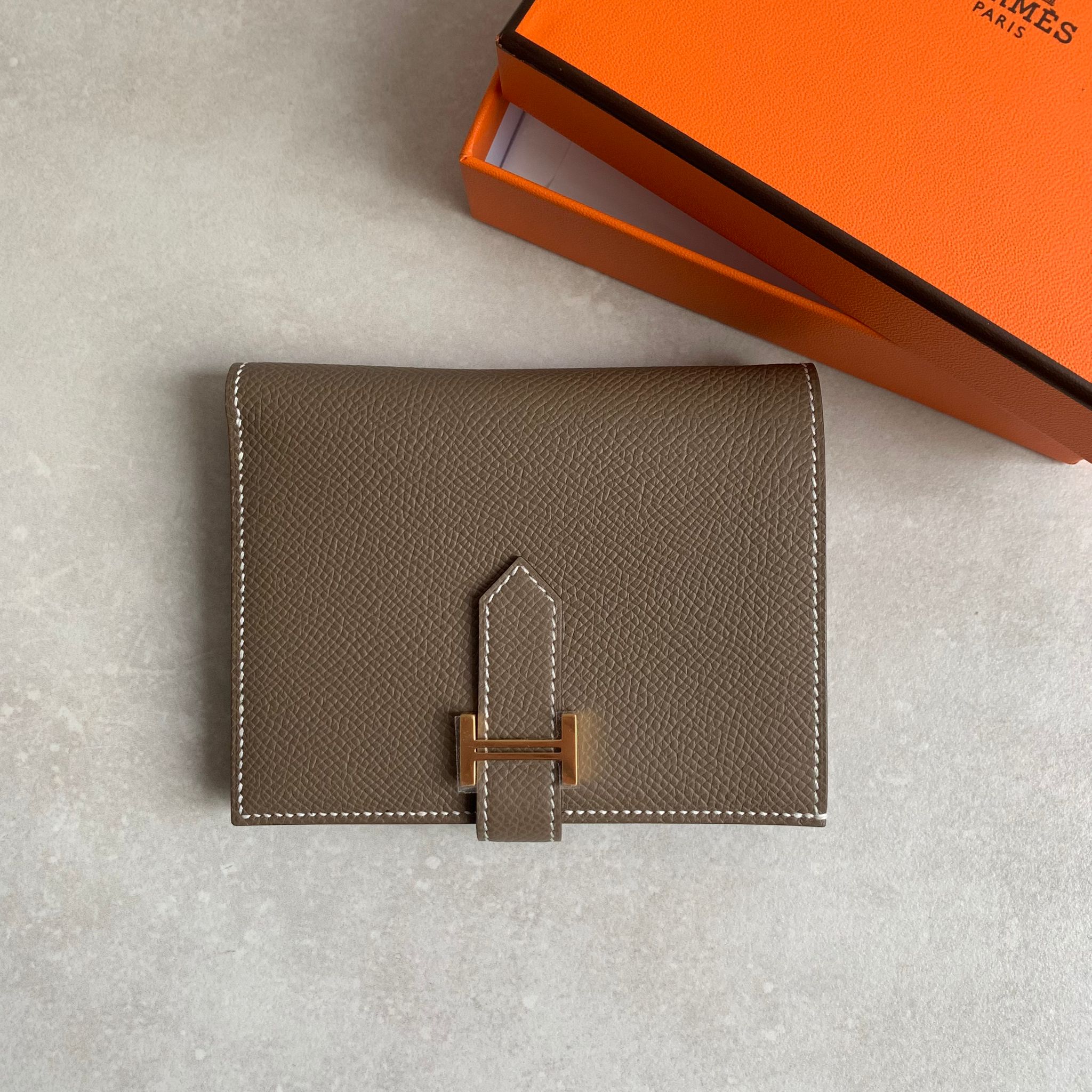 Hermès Bearn 大象灰金釦短夾