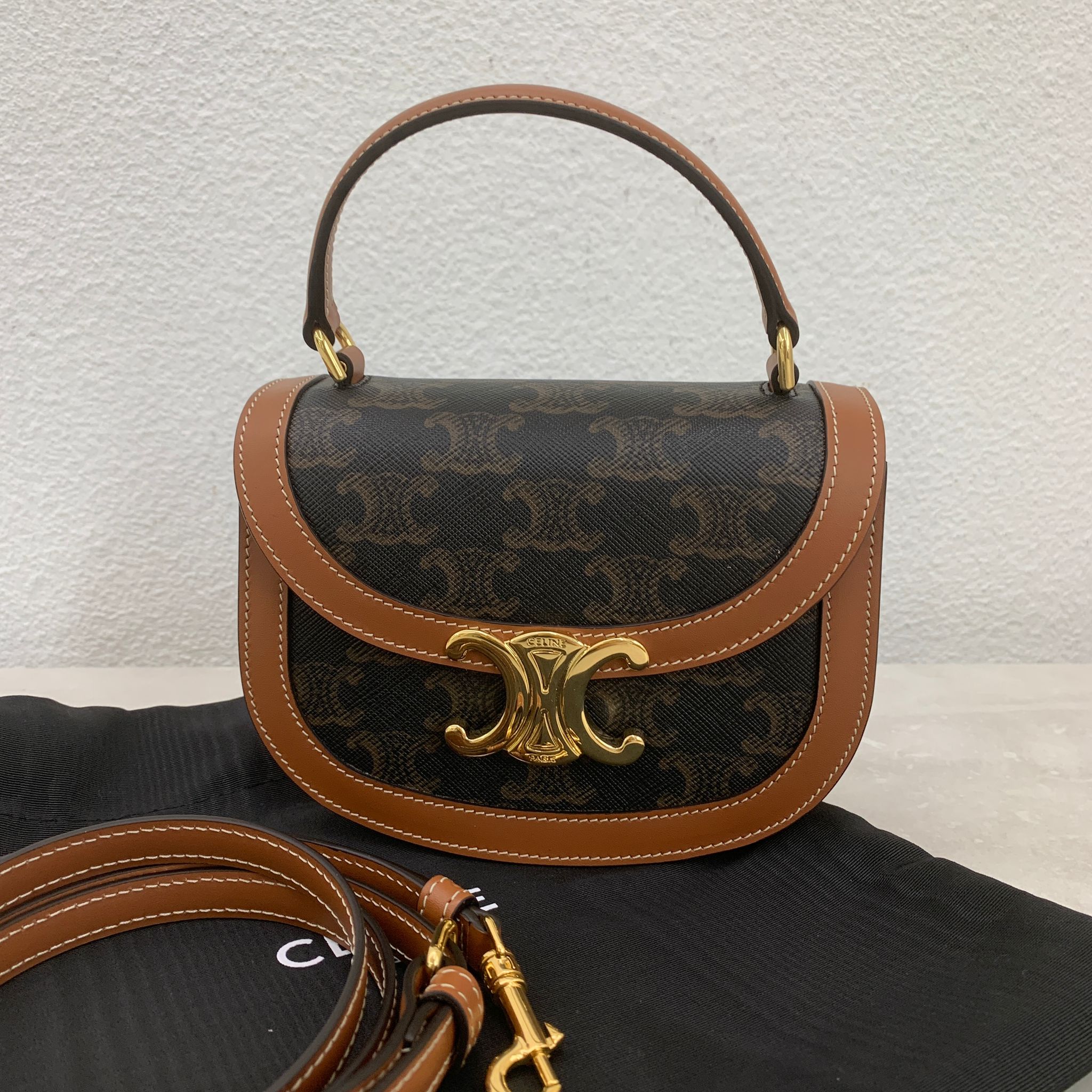 Celine Besace mini bag 手把凱旋馬鞍包