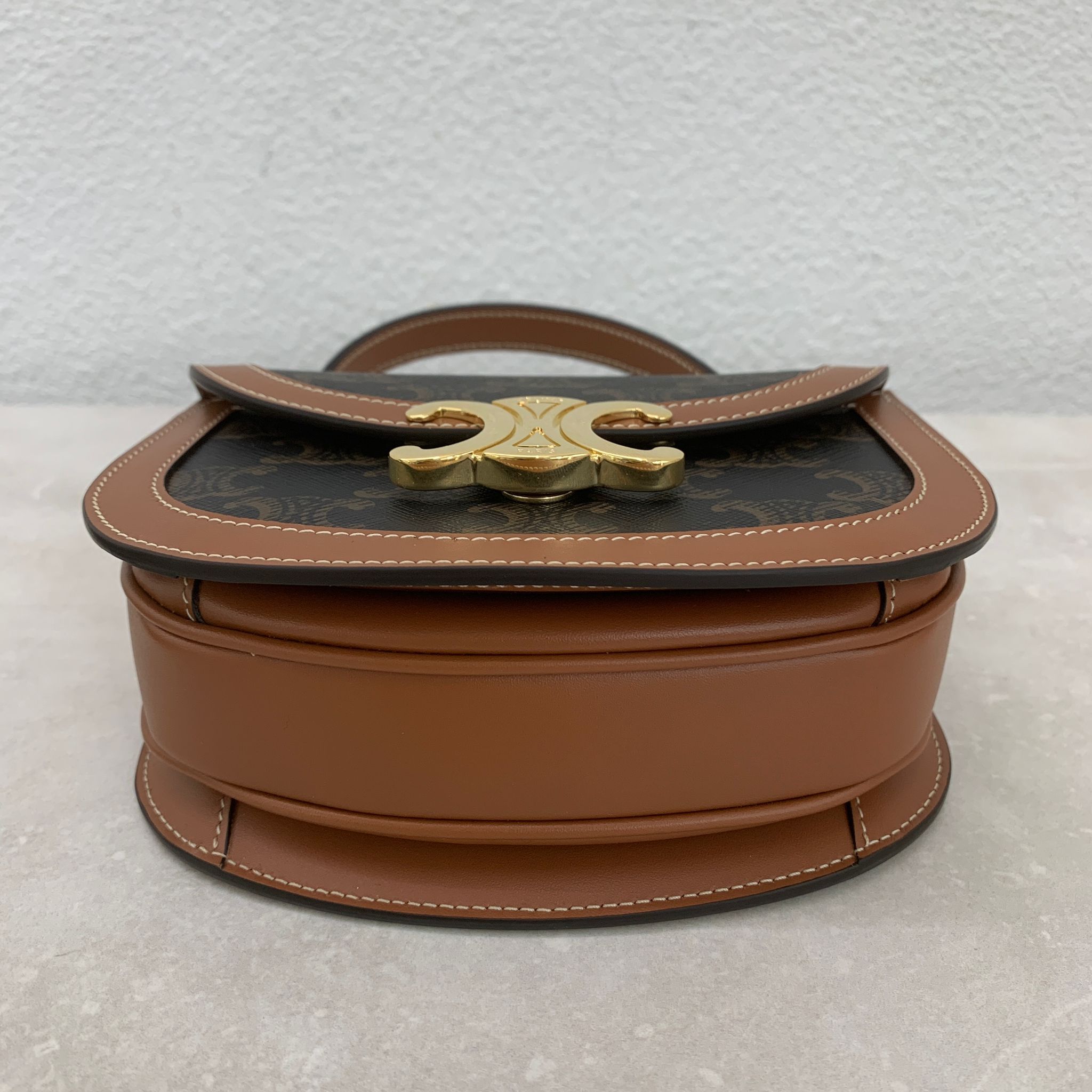 Celine Besace mini bag 手把凱旋馬鞍包