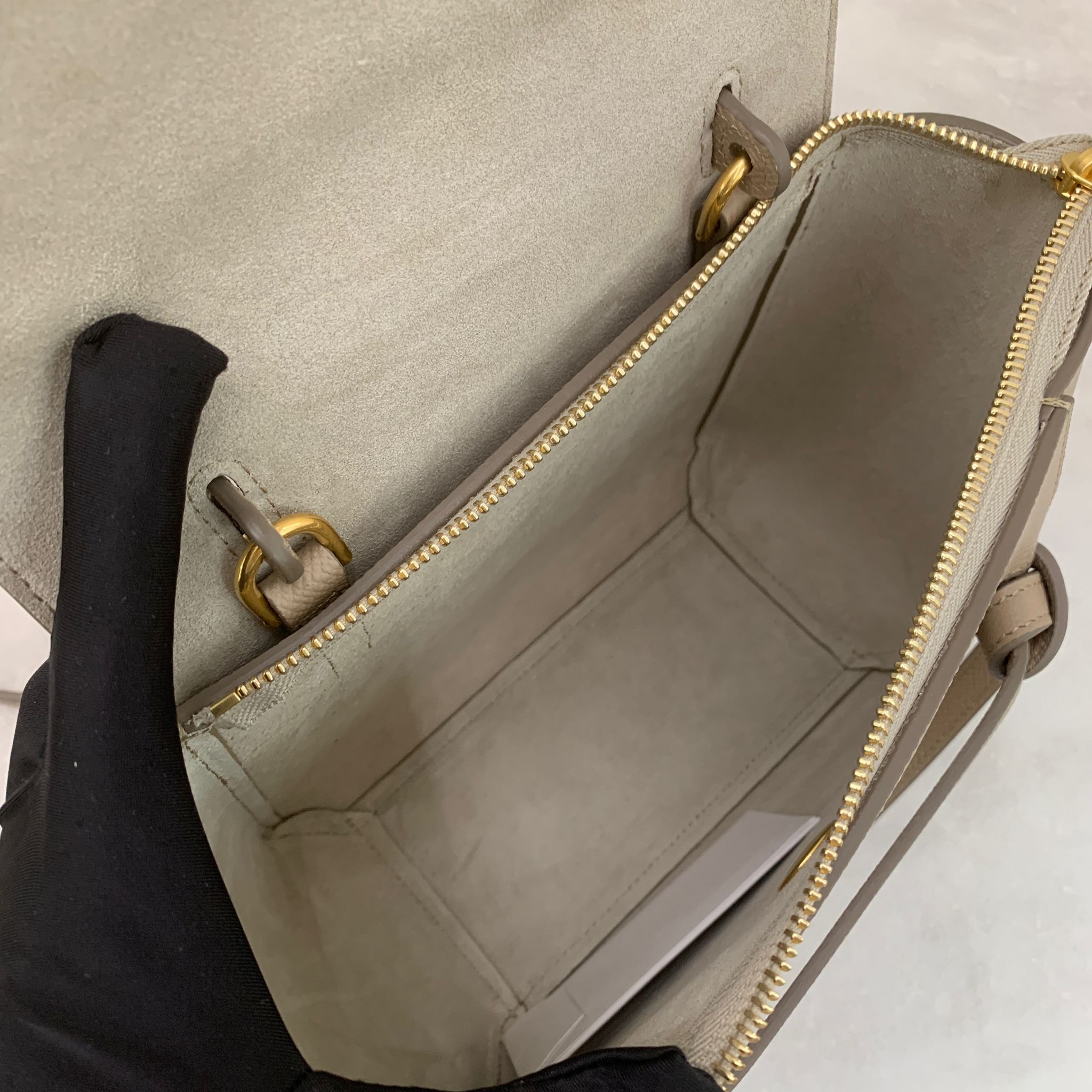 Celine nano belt 奶茶色