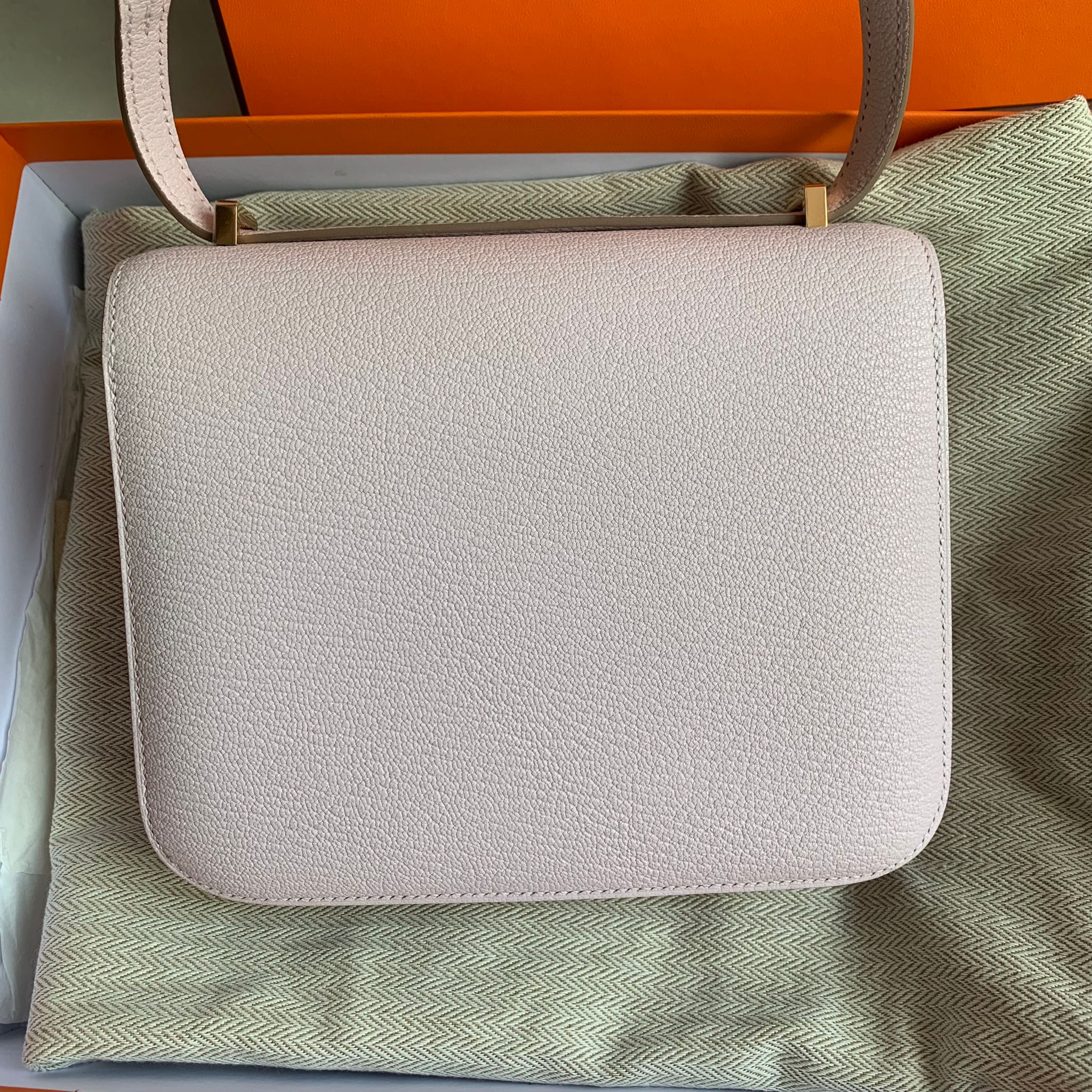 Hermès 夢幻紫 康康 19 金釦