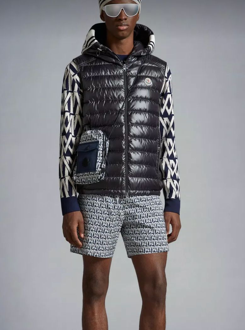 Moncler Clai 黑色連帽羽絨背心