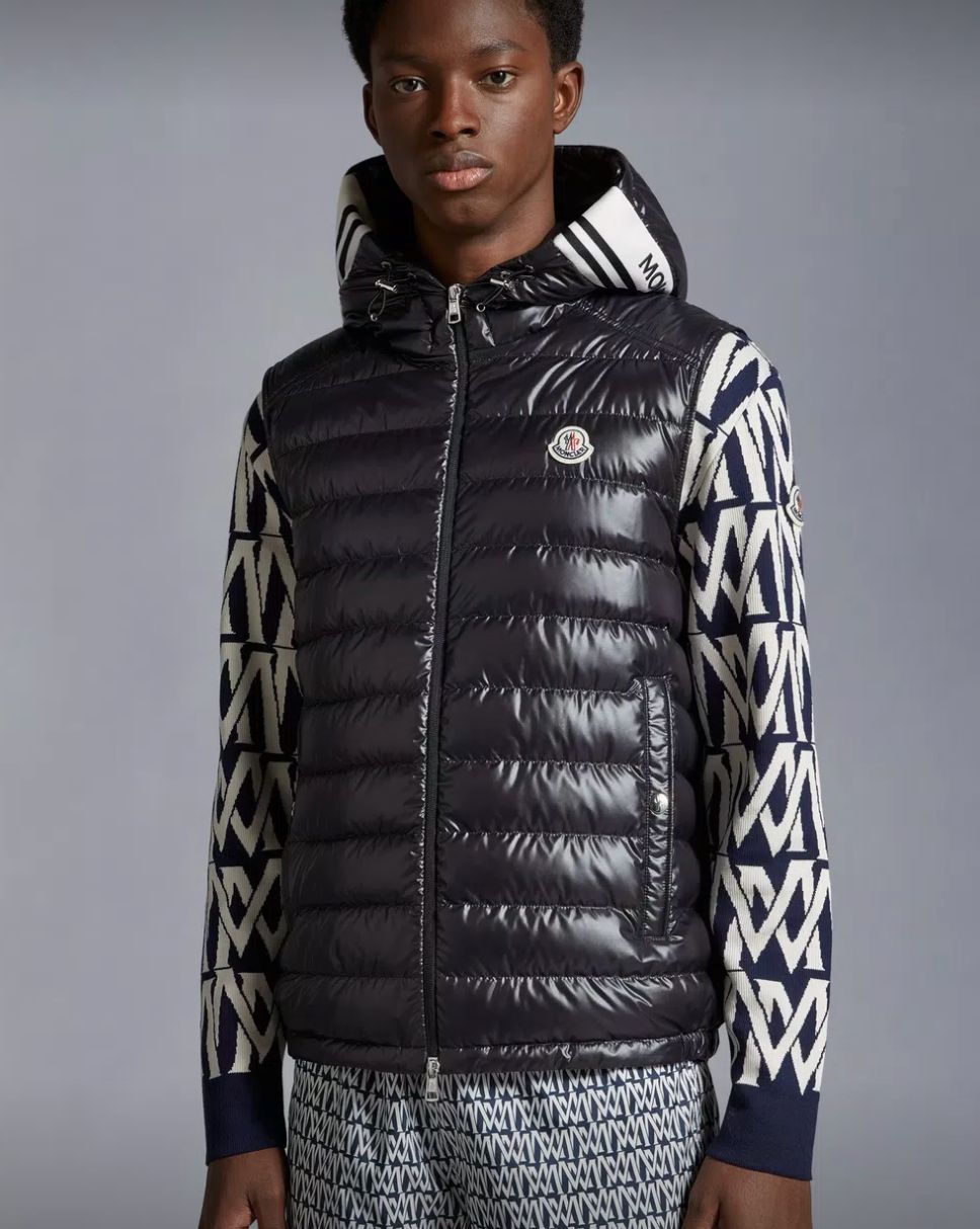 Moncler Clai 黑色連帽羽絨背心