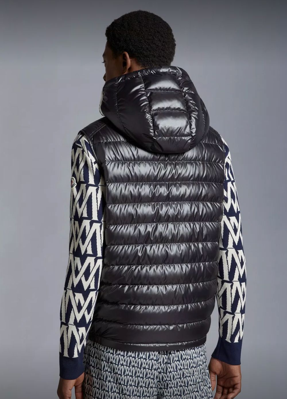 Moncler Clai 黑色連帽羽絨背心