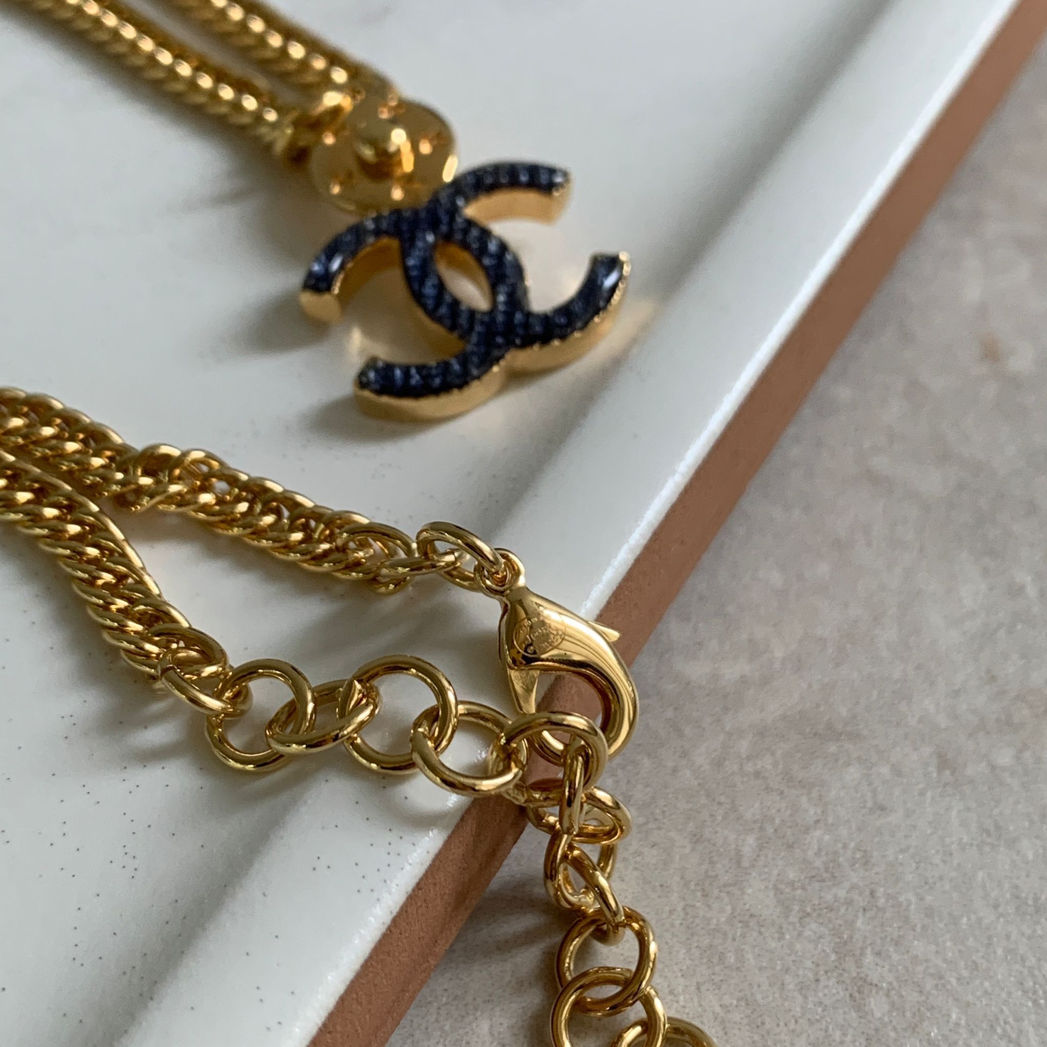 Chanel 24p牛仔珐瑯雙C項鍊