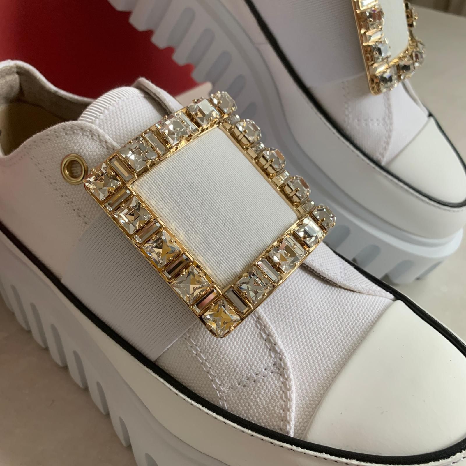 RV 鑽釦白色厚底帆布鞋