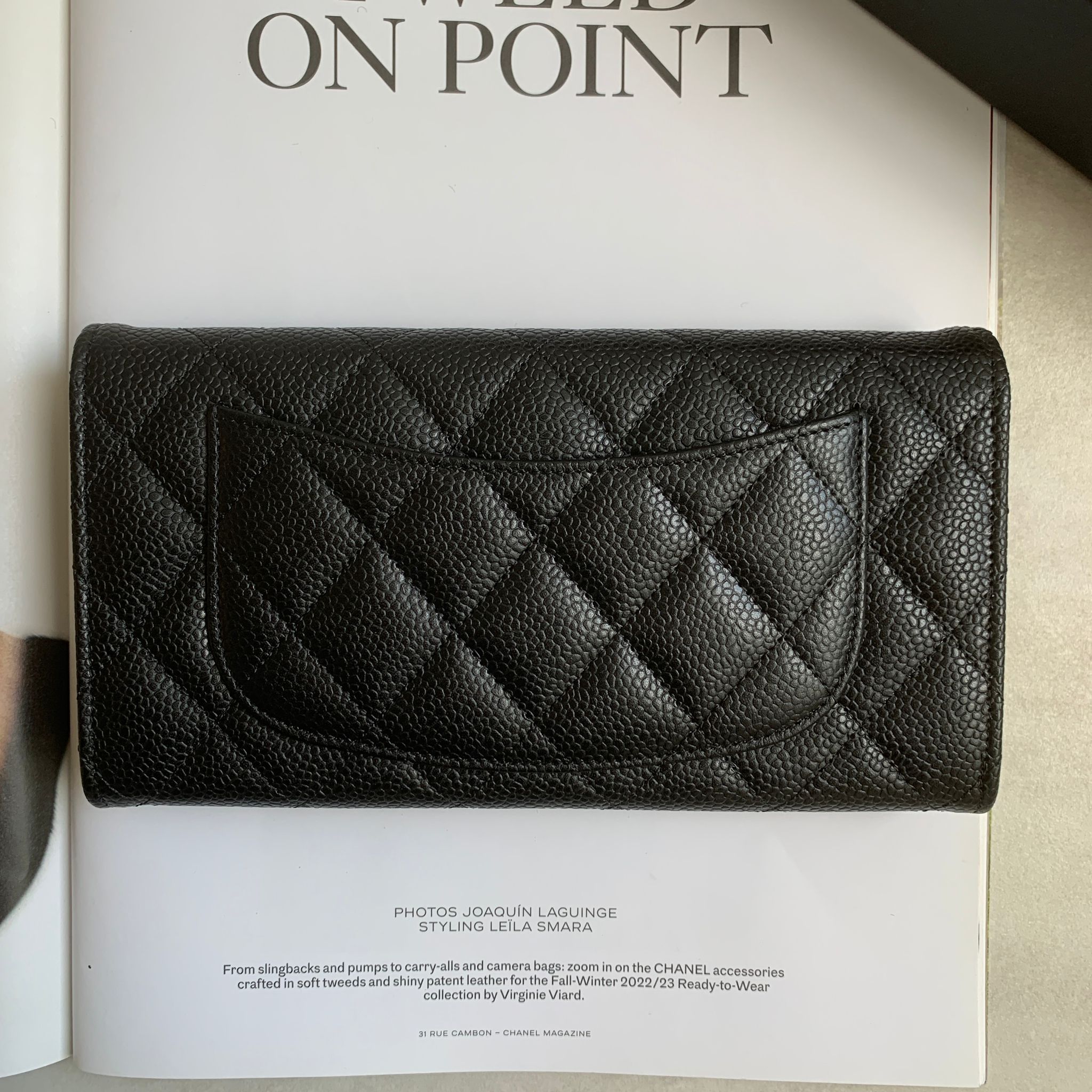 chanel 經典荔枝長夾淡金釦