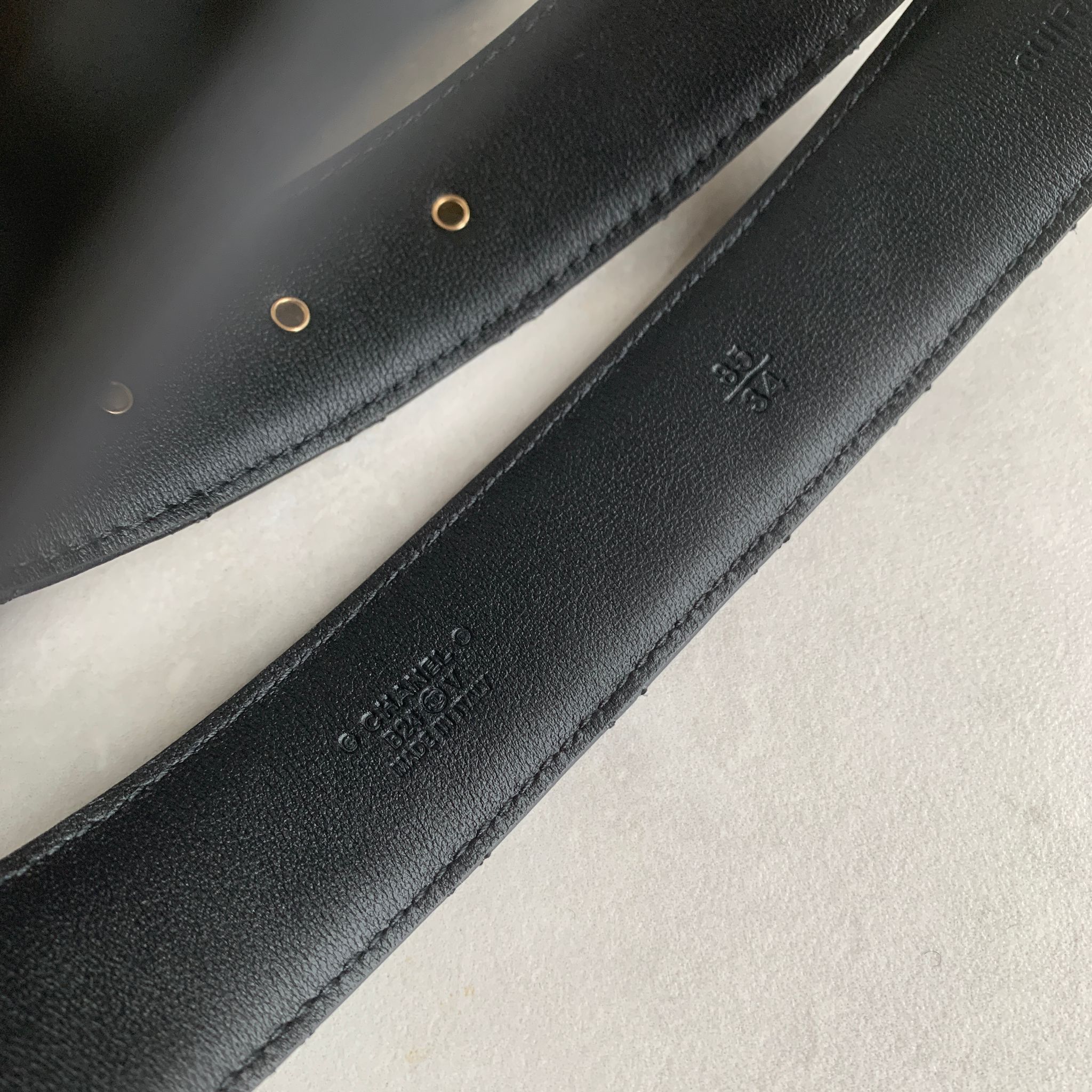 chanel 菱格紋雙c穿鍊皮帶