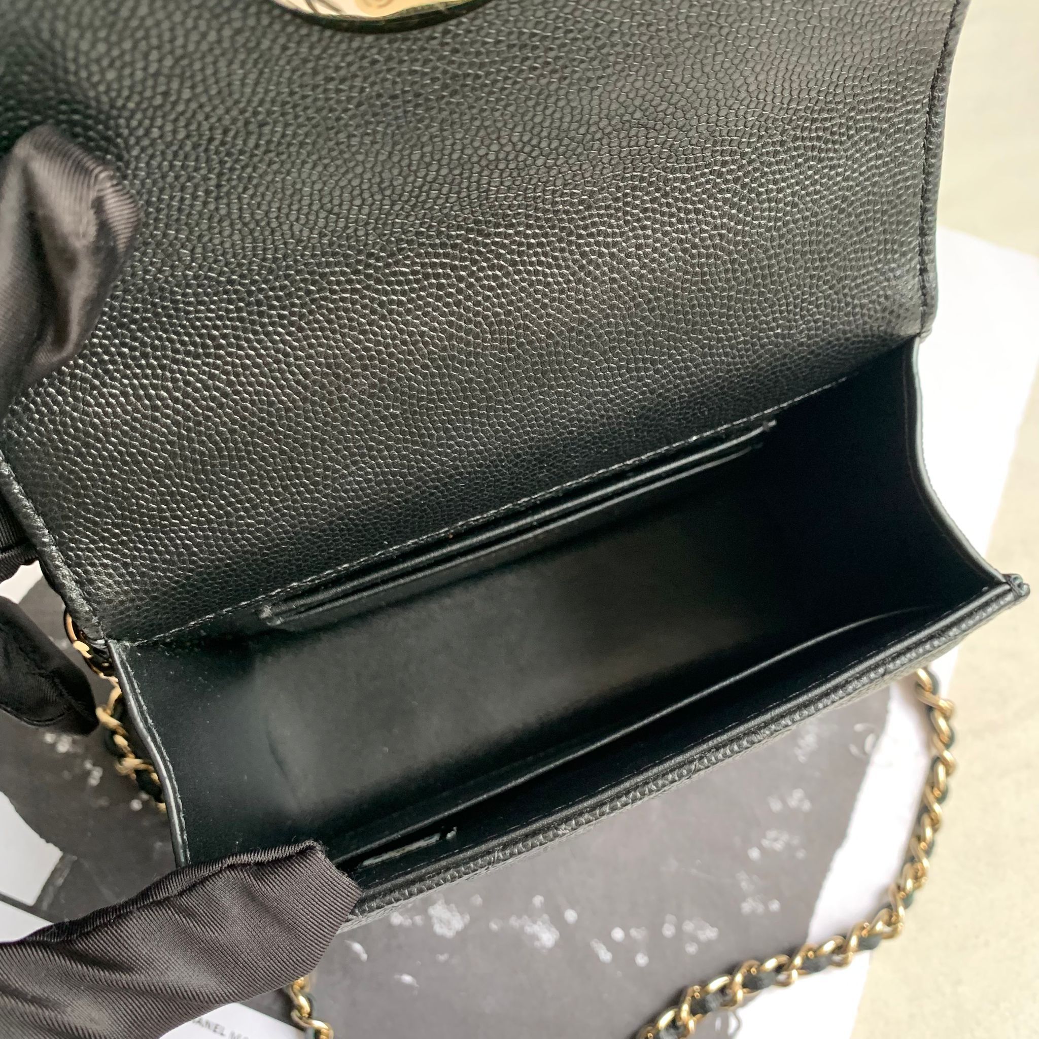 Chanel 23p kelly黑金手柄中號