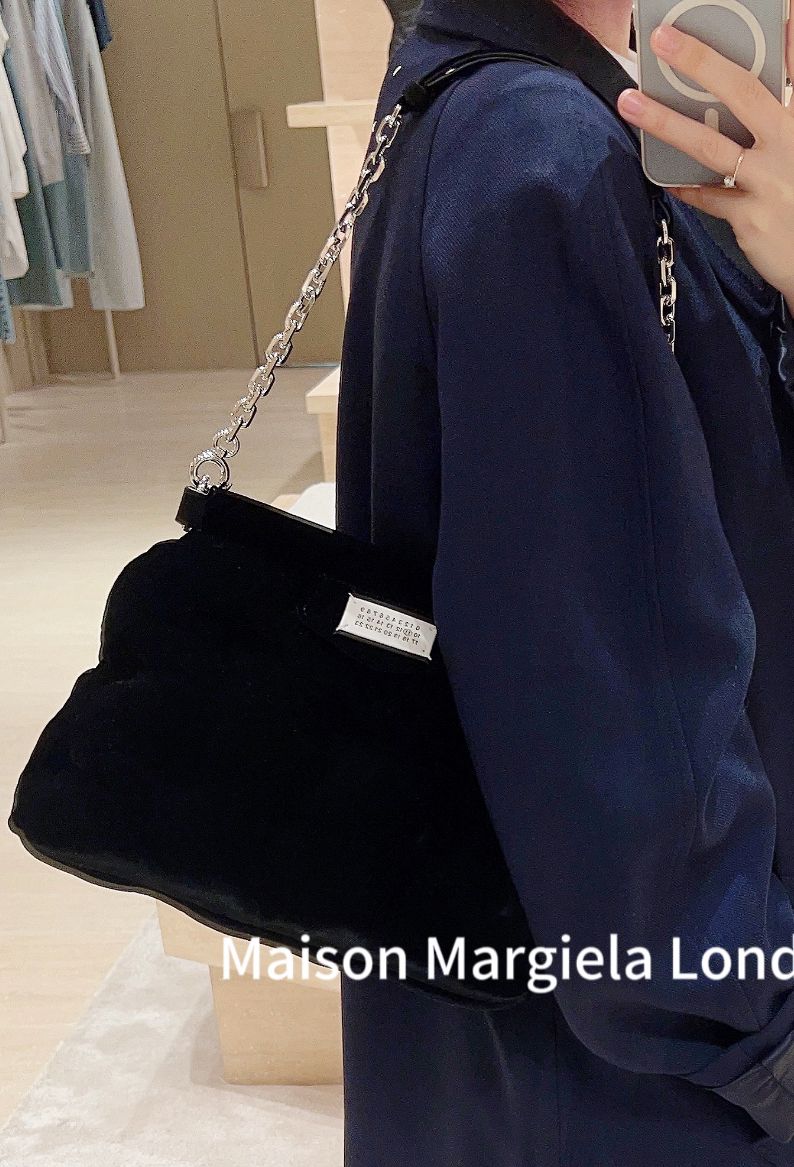 Maison margiela Glam Slam黑色絲絨枕頭包