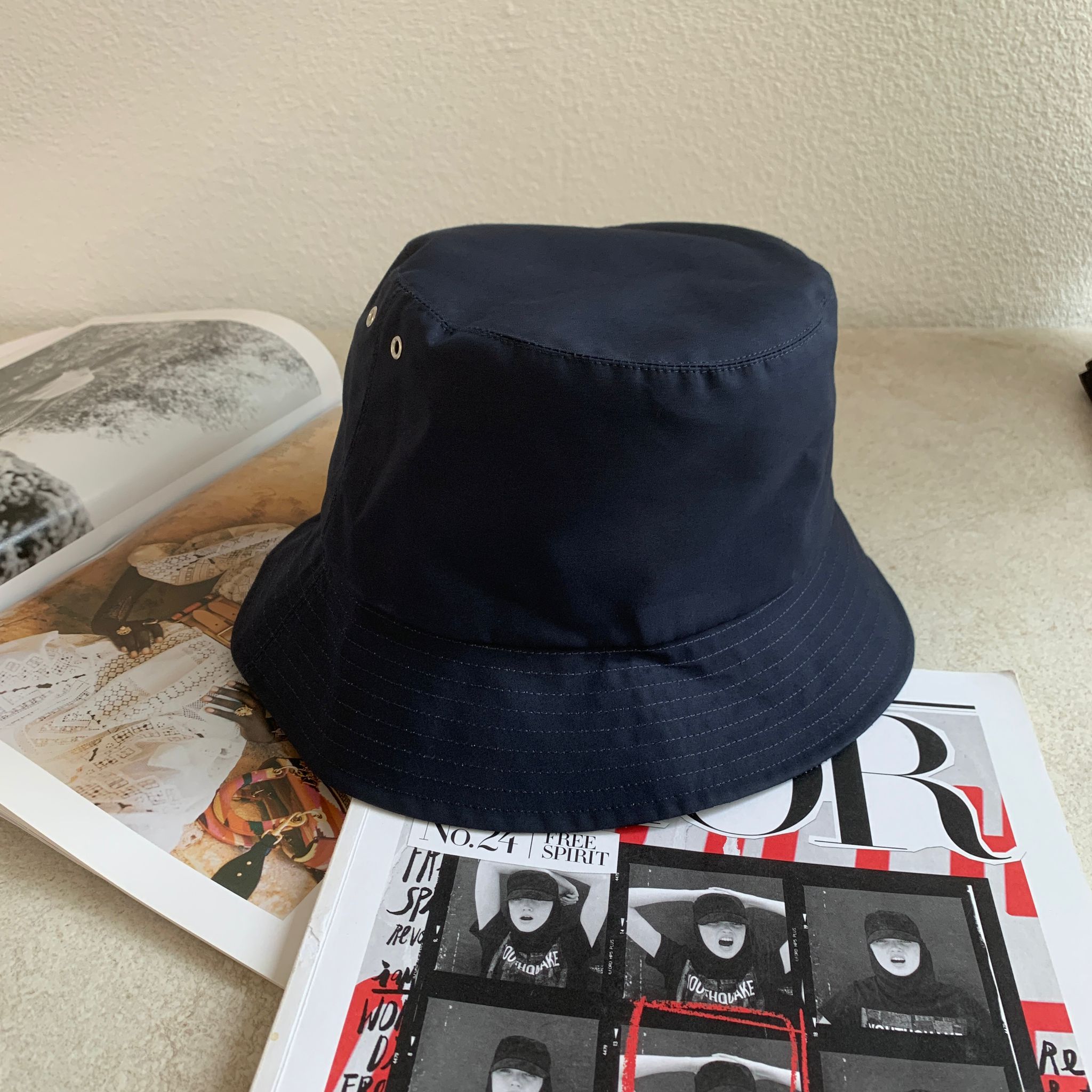 Dior 深藍雙面 Teddy-D 窄檐漁夫帽