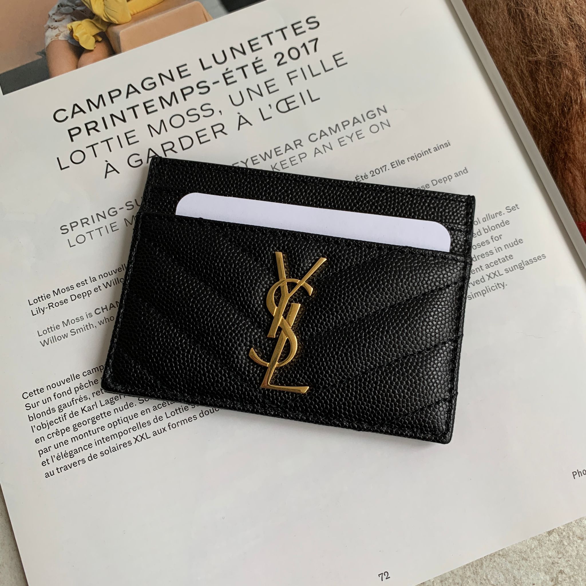 Ysl Cassandre Matelasse 粒面壓紋皮革卡片套