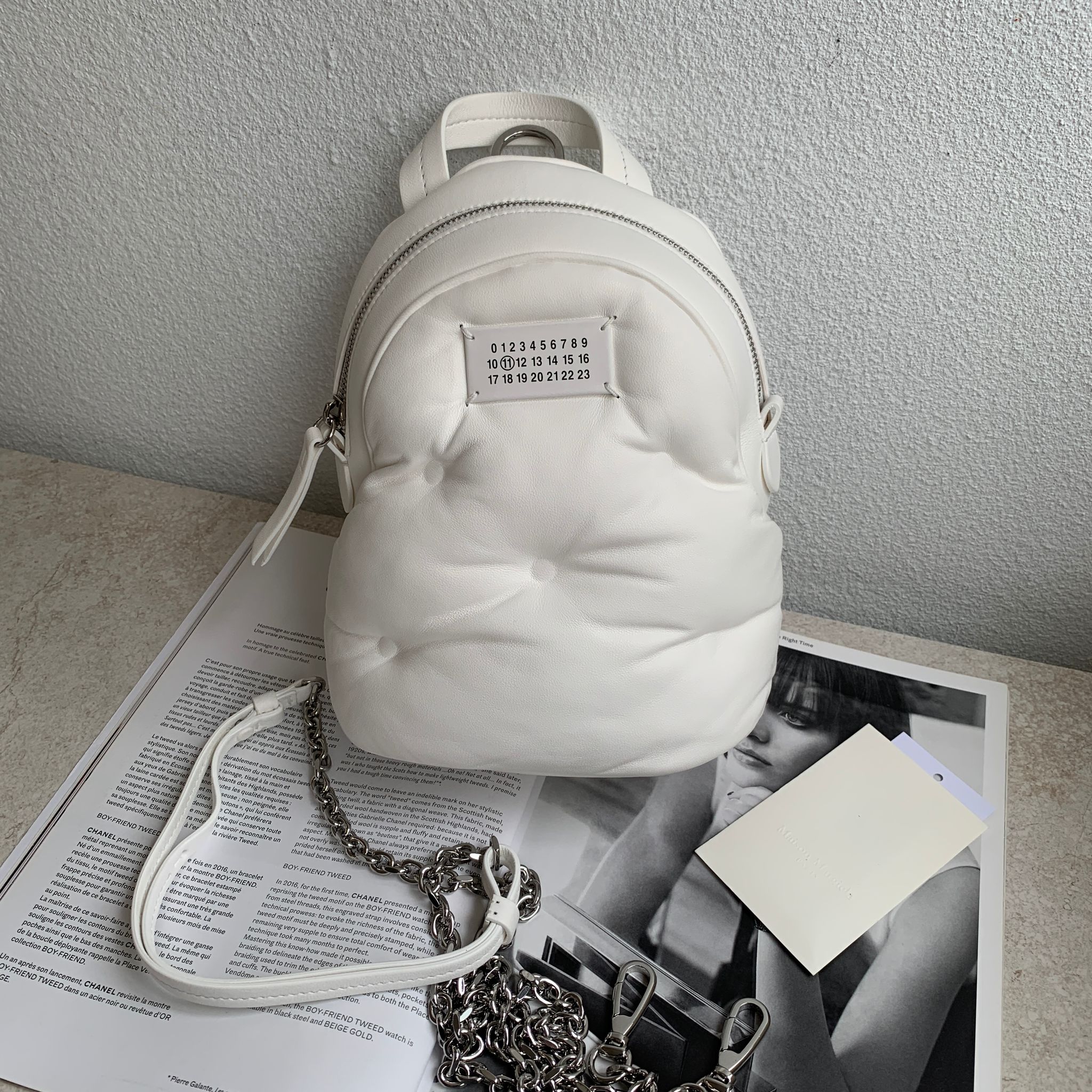 Maison Margiela Glam Slam 白色雲朵後背包