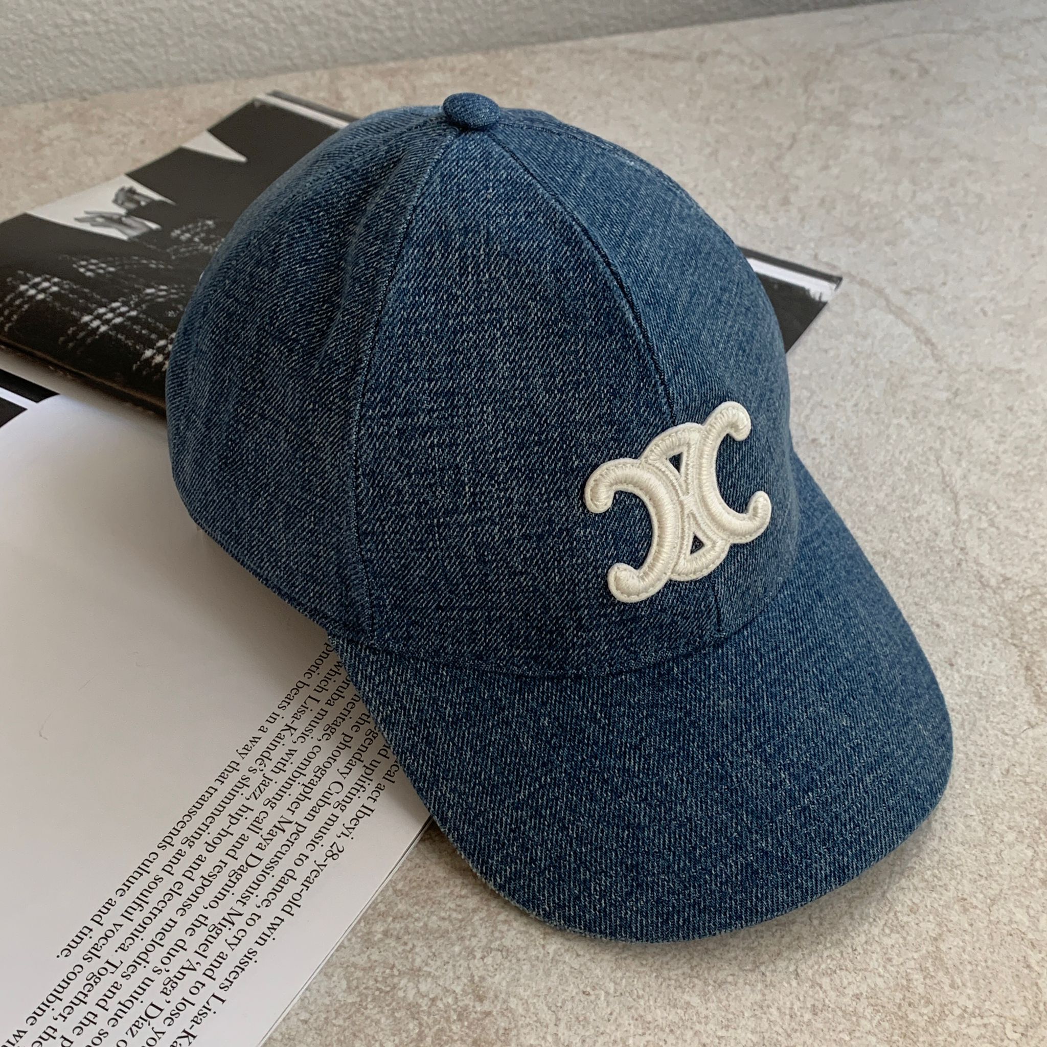 Celine 深藍牛仔凱旋Logo棒球帽