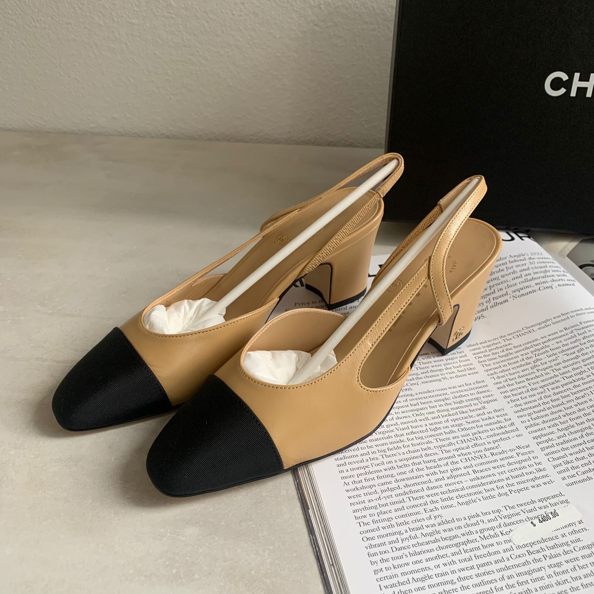 Chanel Slingback 米黑低跟涼鞋