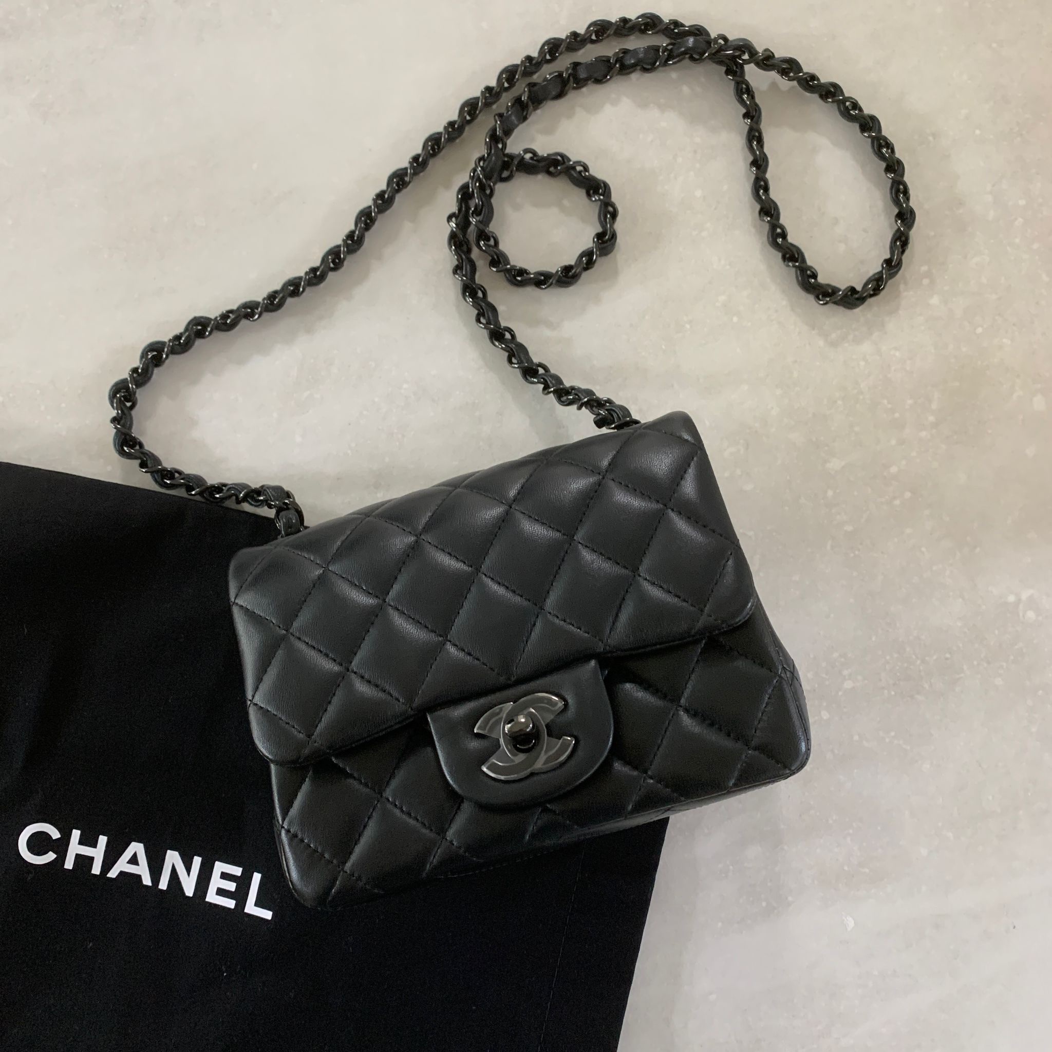 Chanel Classic Flap  Ｍini flap bag CF17 迷你方胖黑黑釦