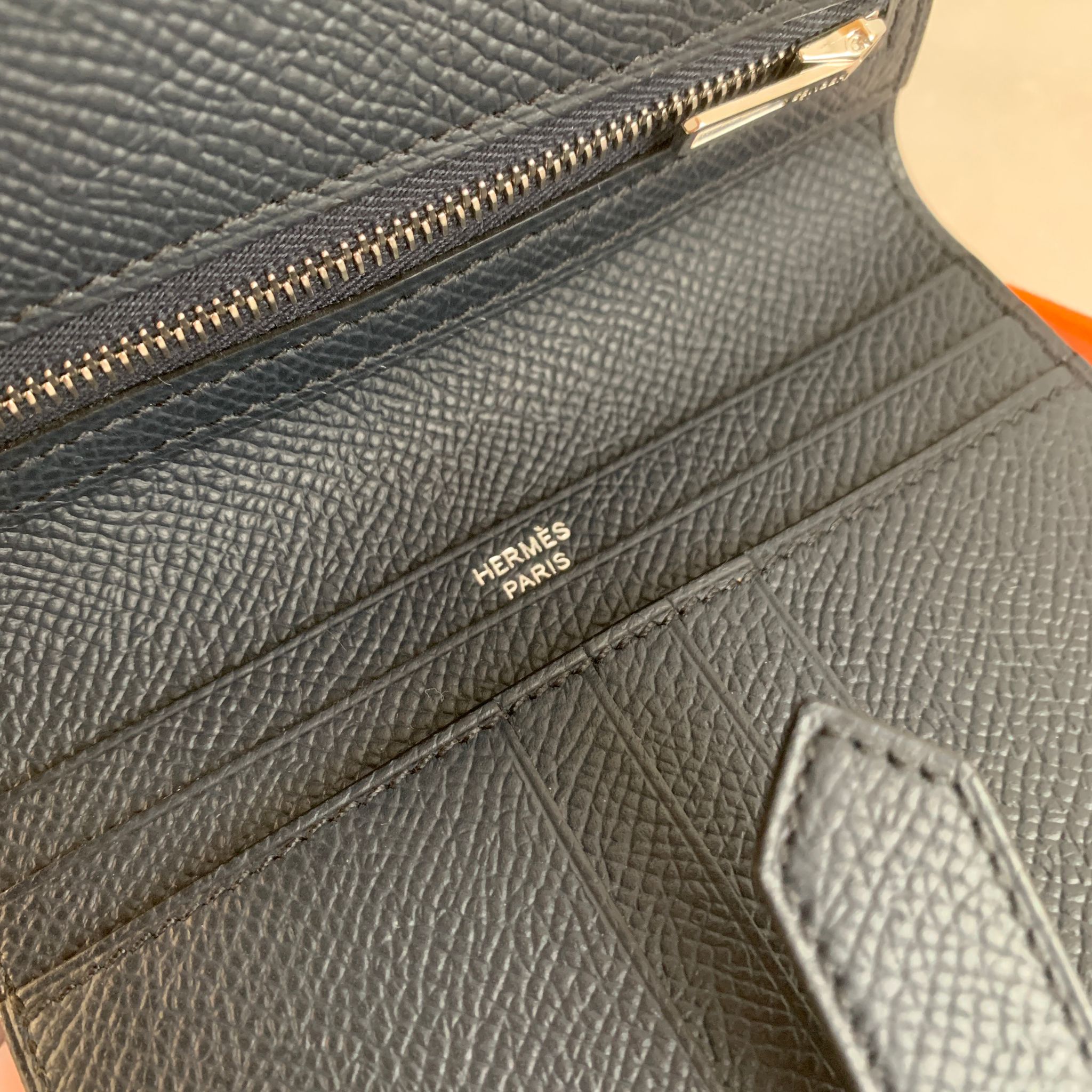 Hermès Bearn 藏藍銀扣