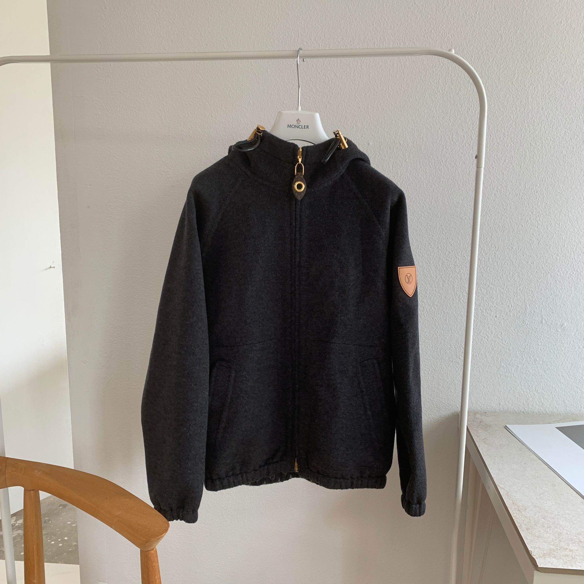 Louis Vuitton Monogram 深灰雙面提花連帽外套