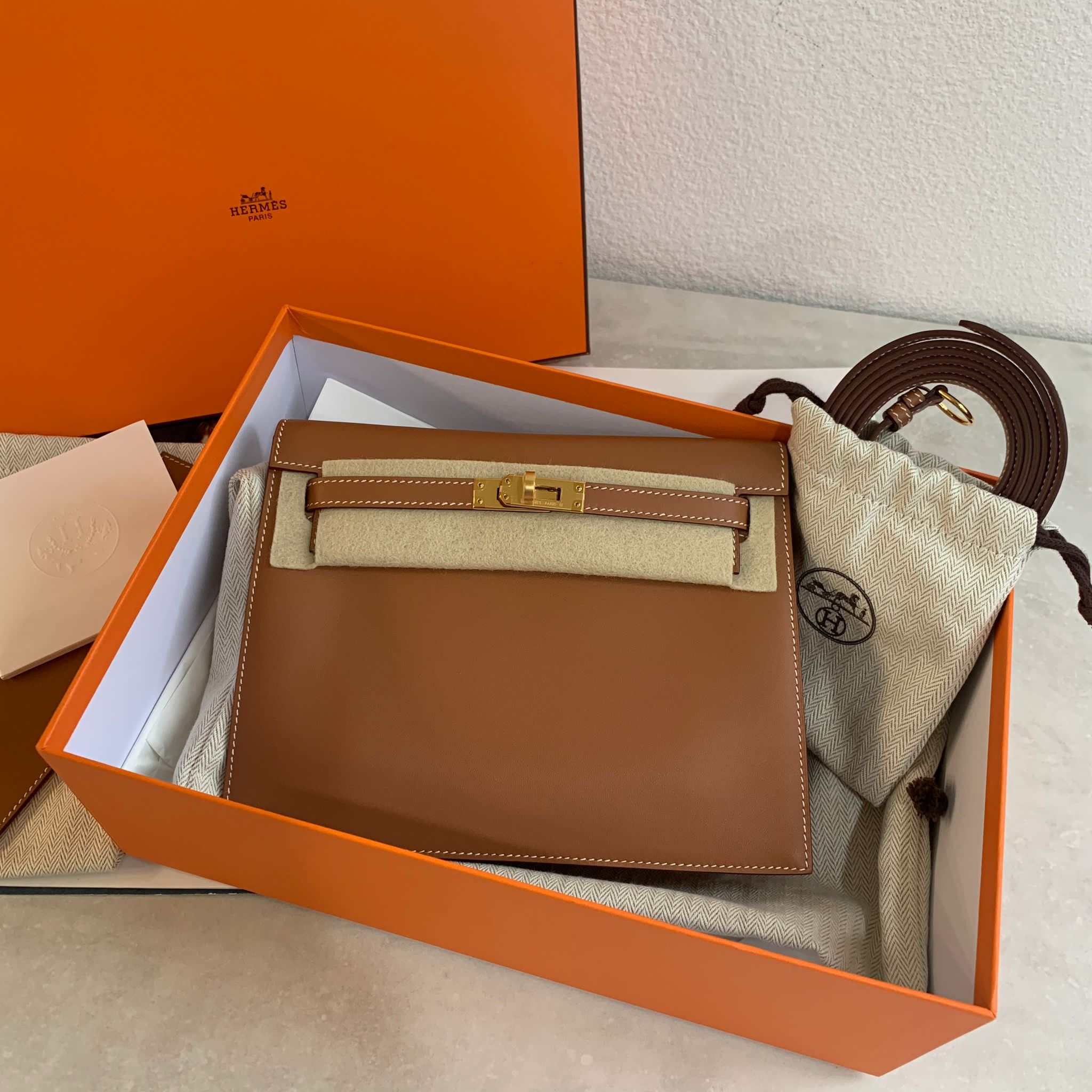 Hermès Kelly Danse金棕金釦