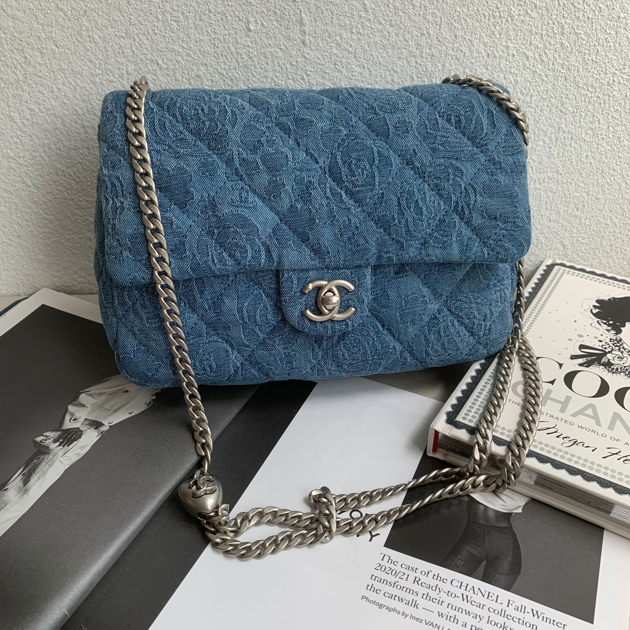 Chanel Mini Flap Bag 23P 牛仔愛心調節釦銀色愛心調節釦