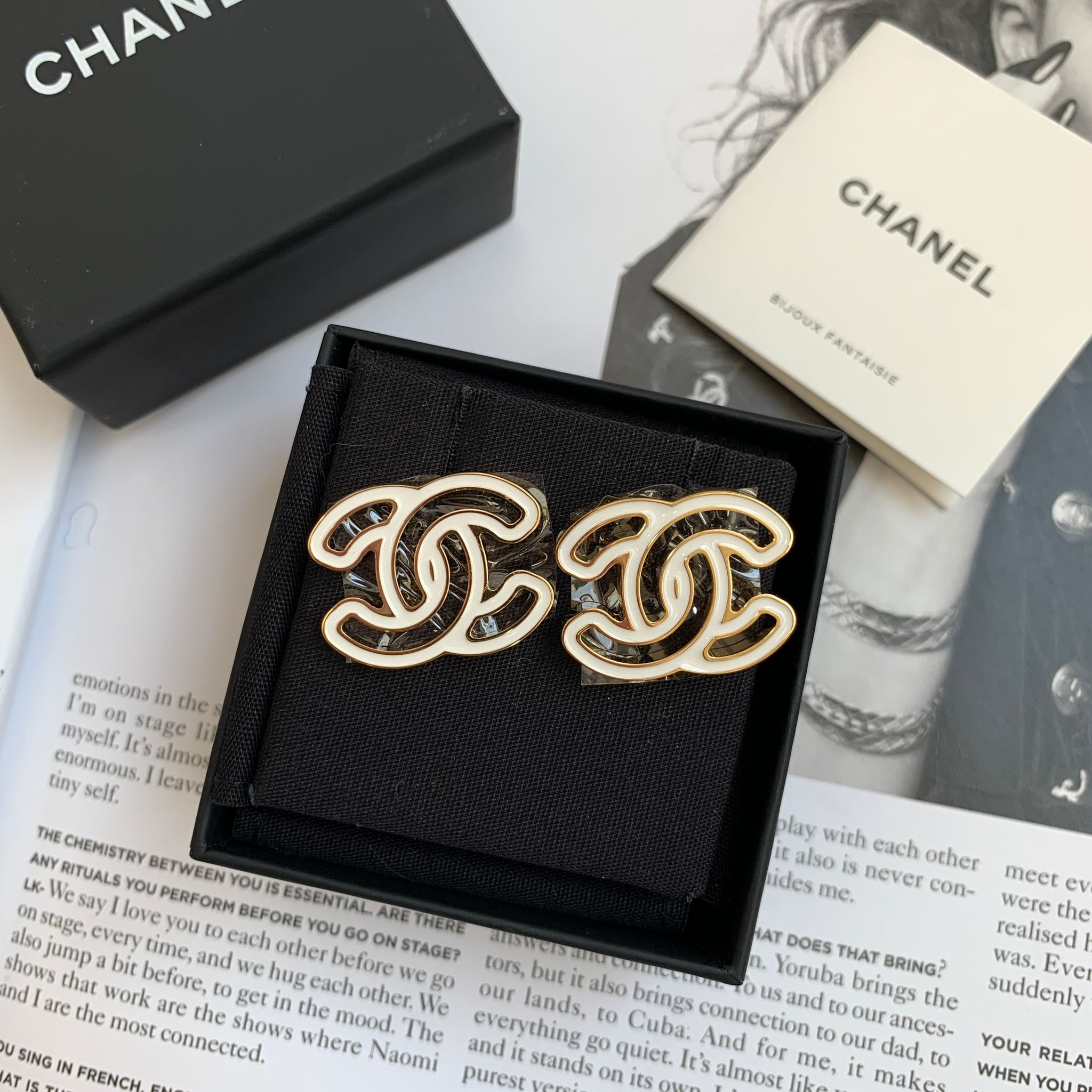 Chanel Earrings 24A法瑯瓷\簍空雙C耳環 Chanel Earrings 24A法瑯瓷\簍空雙C耳環