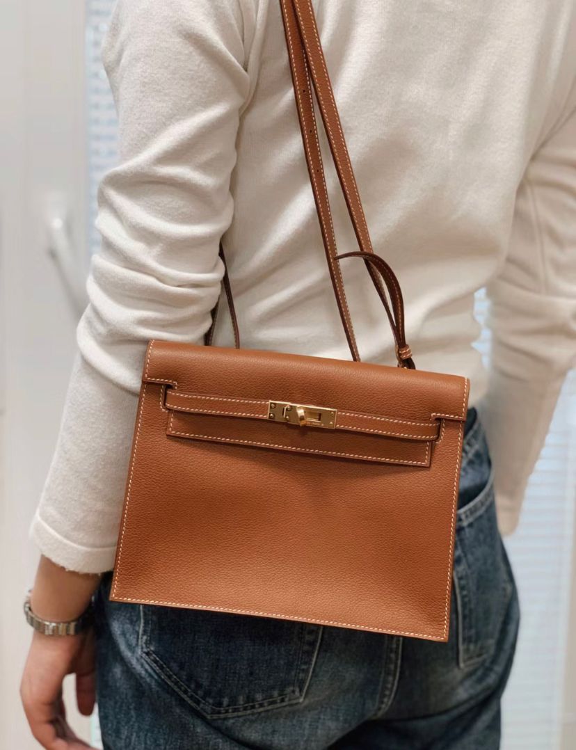 Hermès Kelly Danse 金棕金釦肩背包