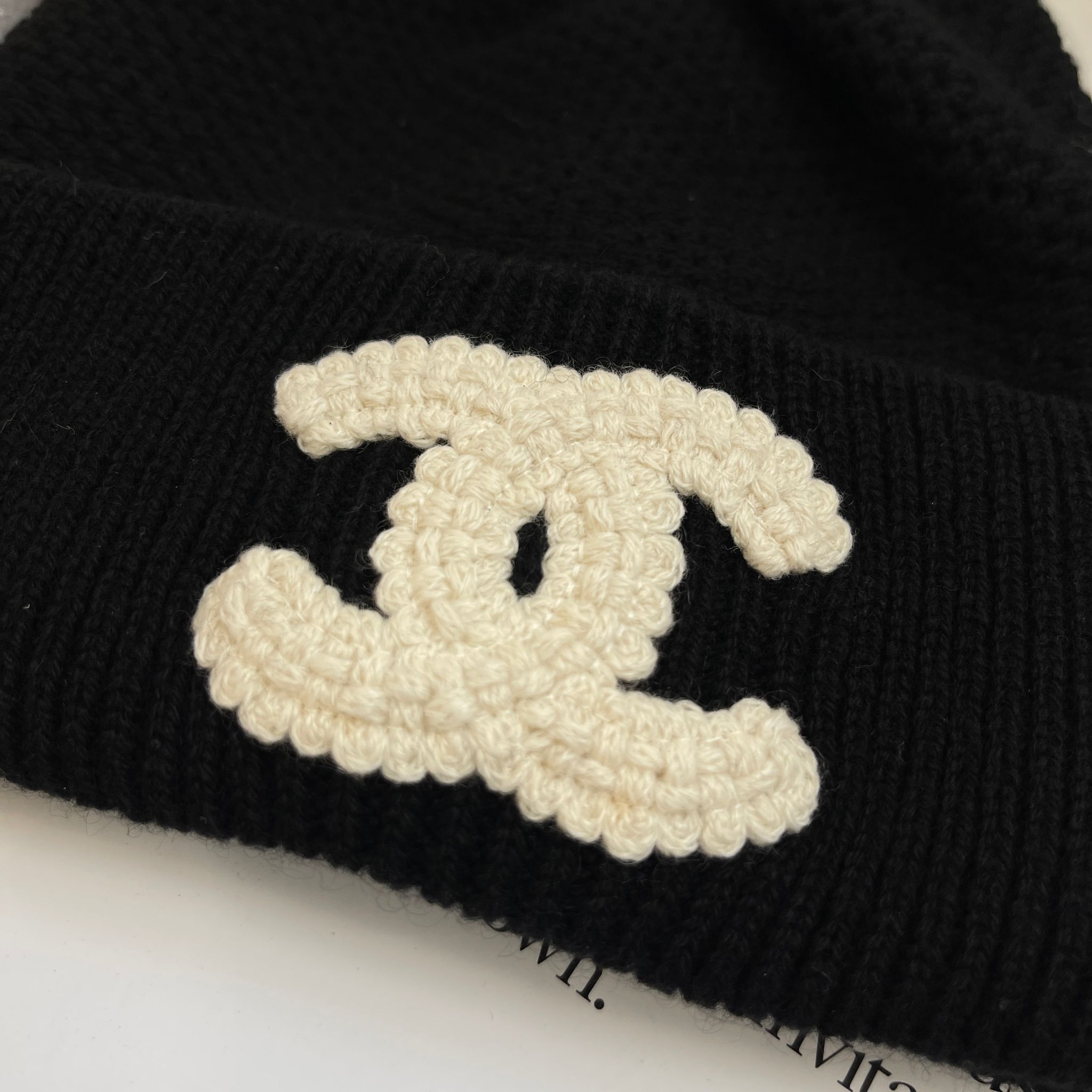 Chanel 黑色毛帽