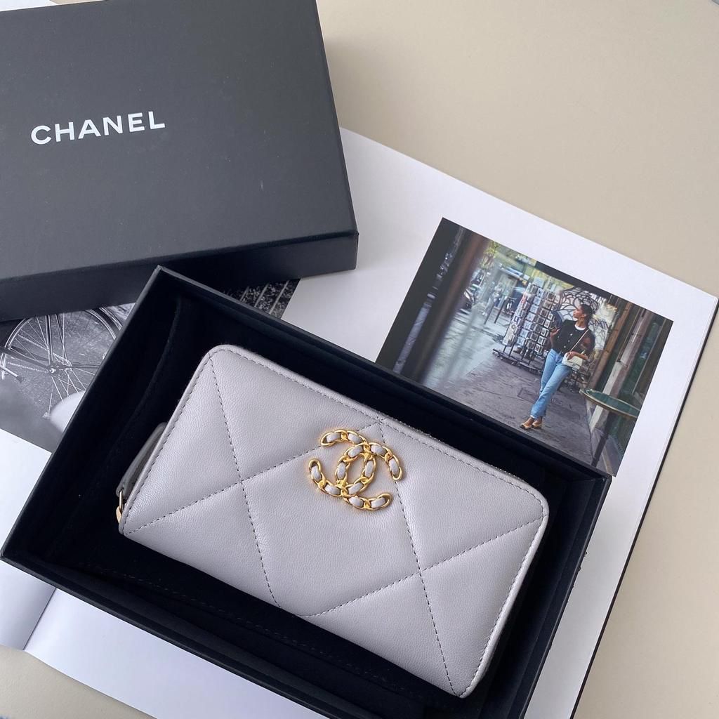 Chanel 19 Zipped Wallet 灰色拉鍊中夾